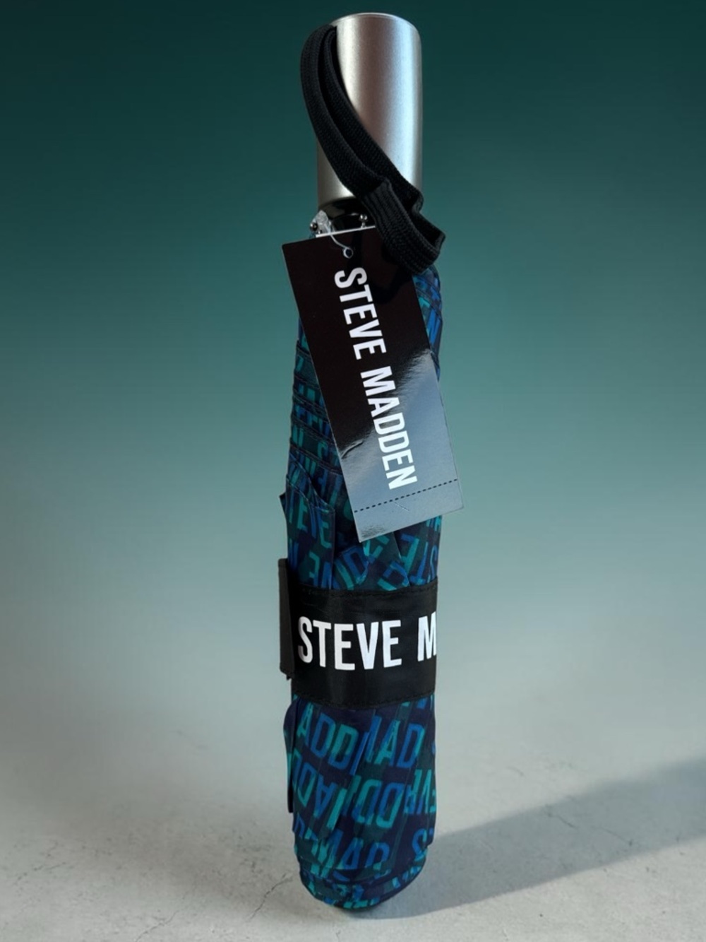 NWT Steve Madden Logo Folding Umbrella 2 Colors Available